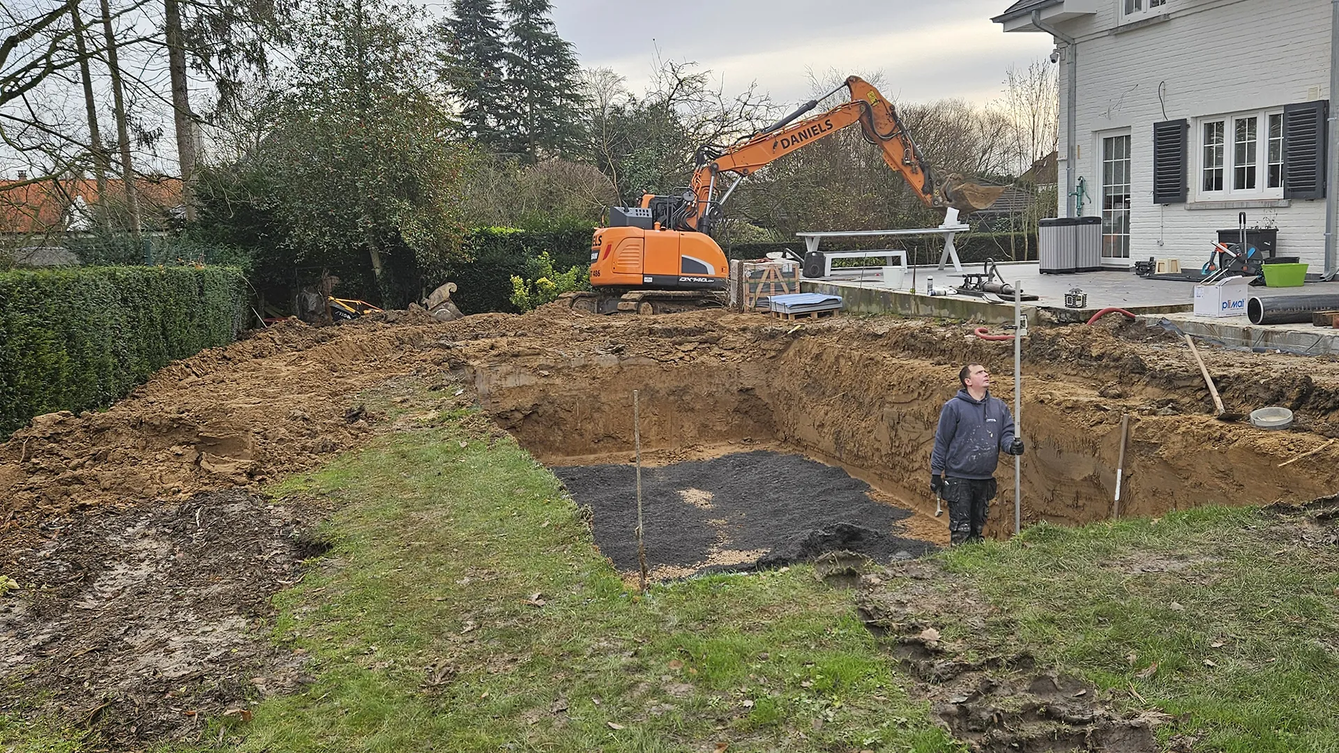 terrain vide en travaux